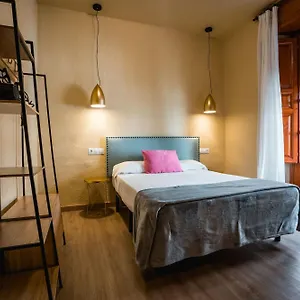2* Pensión Veronica Centro
